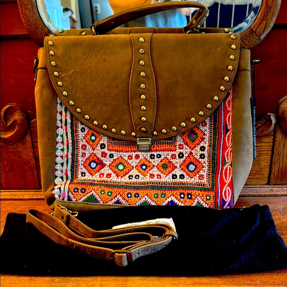 Vintage Addiction. Bohemian Brown and Multicolor Embroidered Laptop Bag NWT
